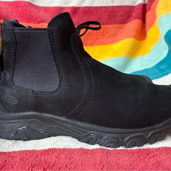 Keen Black Winter Boots - Picture 7 of 14